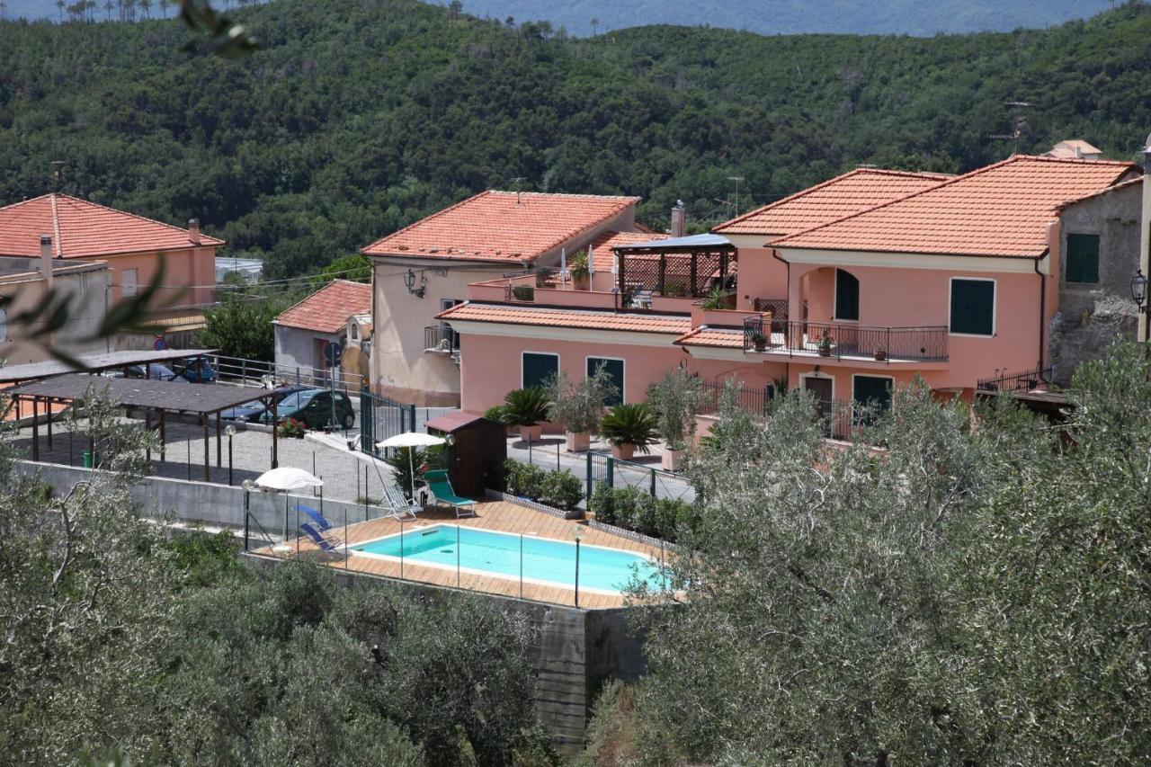 Вилла Gli Angeli Agriturismo Cisano sul Neva Экстерьер фото