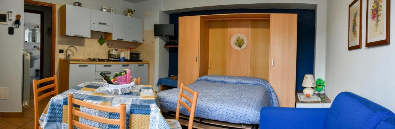 Вилла Gli Angeli Agriturismo Cisano sul Neva Экстерьер фото